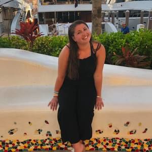 Meet your Posher, Kayla